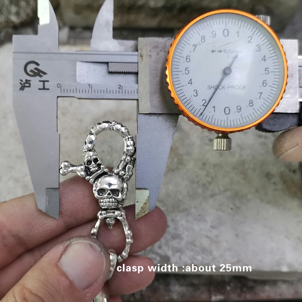 Зеркальная фотография Серебряная Фотография Мужская Байкерская модель