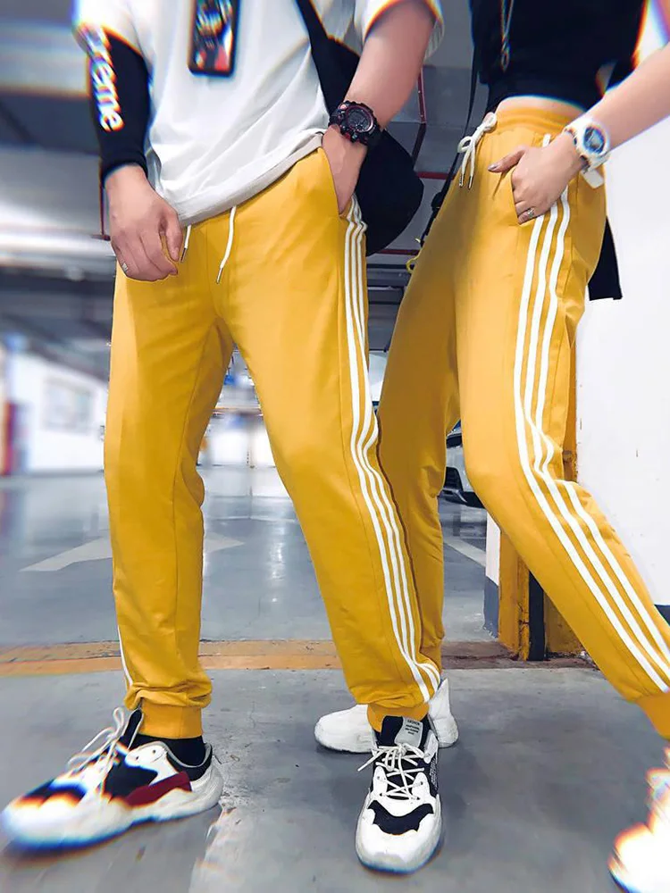 

2021 Autumn And Winter New Three-Bar Men And Women The Same Sports Pants Loose Trend Casual Slim Jogging Fitness Small Foot Pan