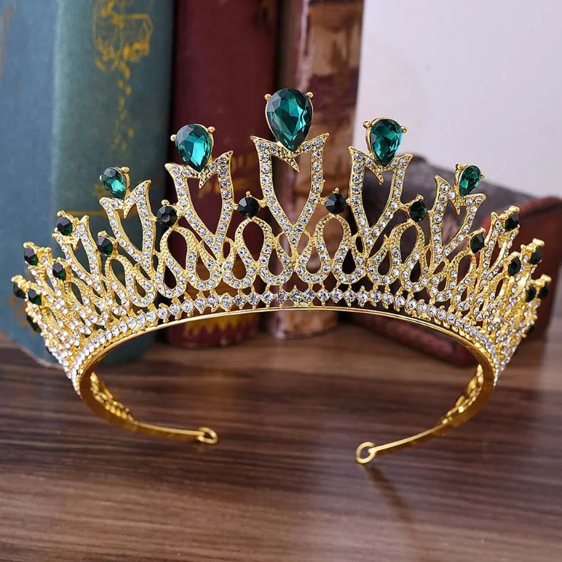 Корона лангобардской королевы теоделинды. 1595. Как называется корона. Корона принцесса. Средневековая корона.