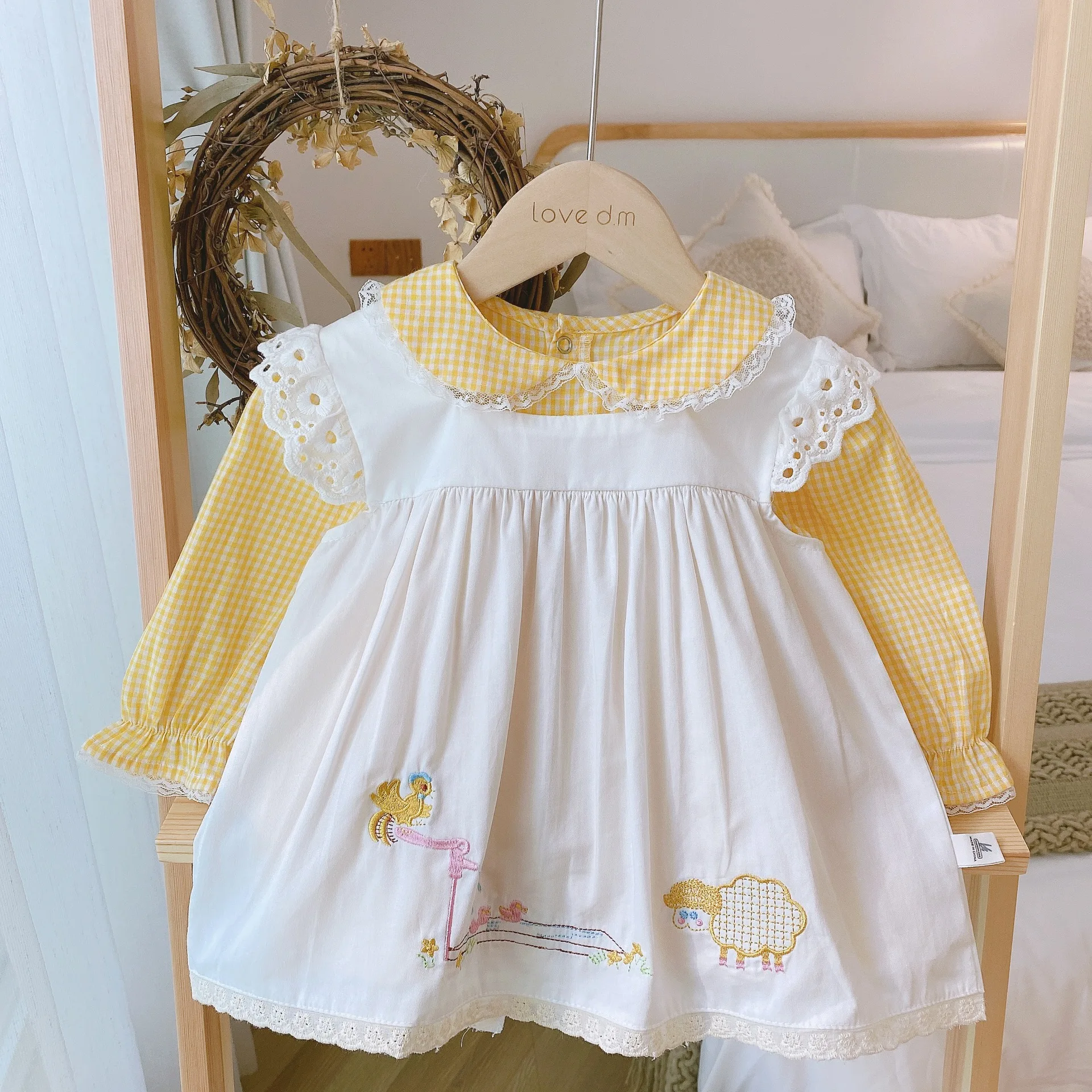 

Infantil plaid lace clothes baby girl dress 2pcs/set kids skirt bodysuit fashion cartoon embroidery toddler girl clothes