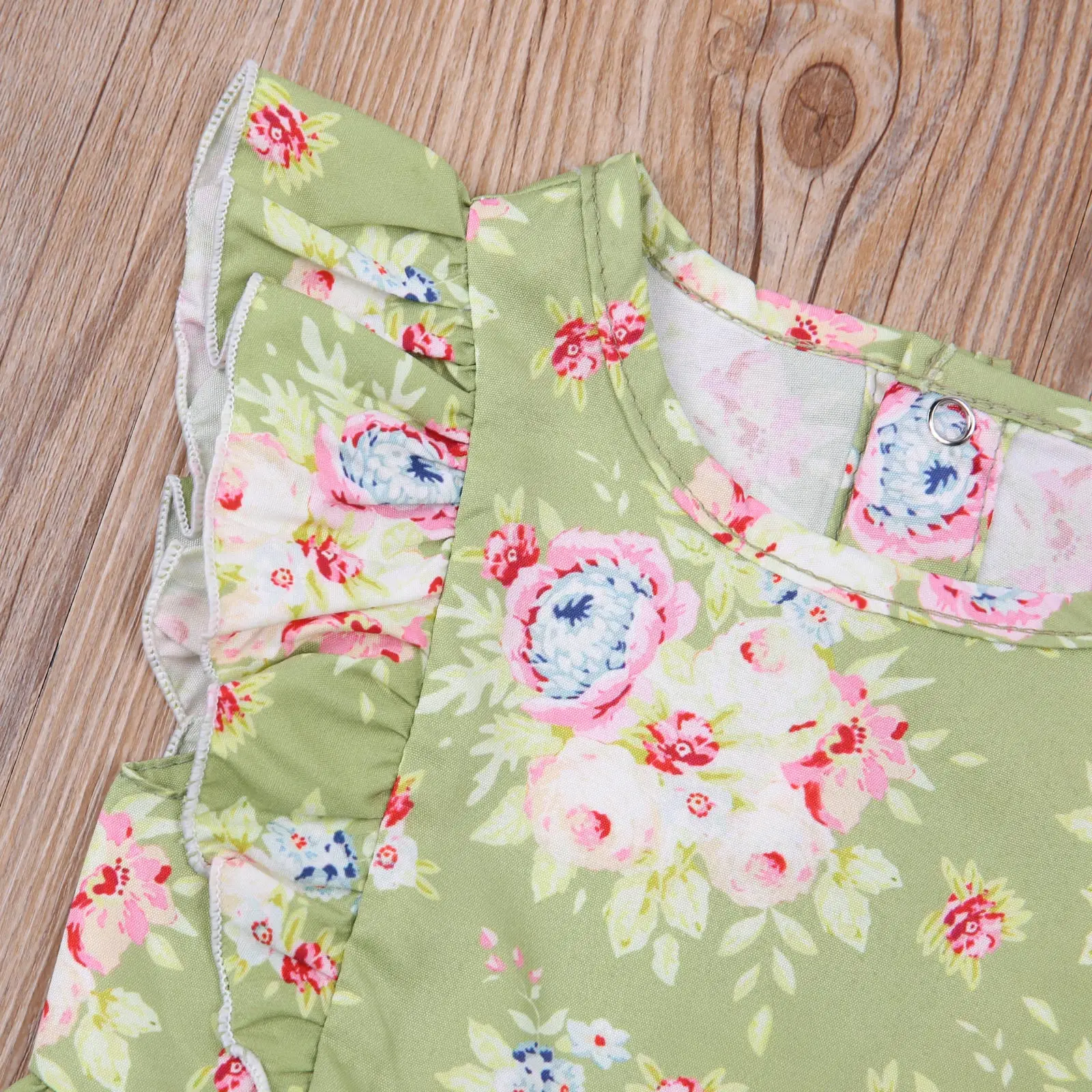

2021 New Summer 0-18M Baby Girl Floral Print Bodysuit Yellow/Green Flared Short Sleeve Back Buttons Toddler Infant Clothes
