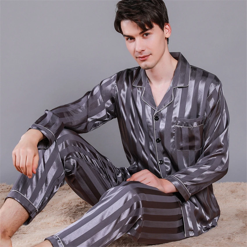 

Brand 100% Real Silk Men Pajamas High Quality Long-Sleeved 2 Pieces Pajama Sets Male Mulberry Silk Pyjama Homme Sleepwear Set