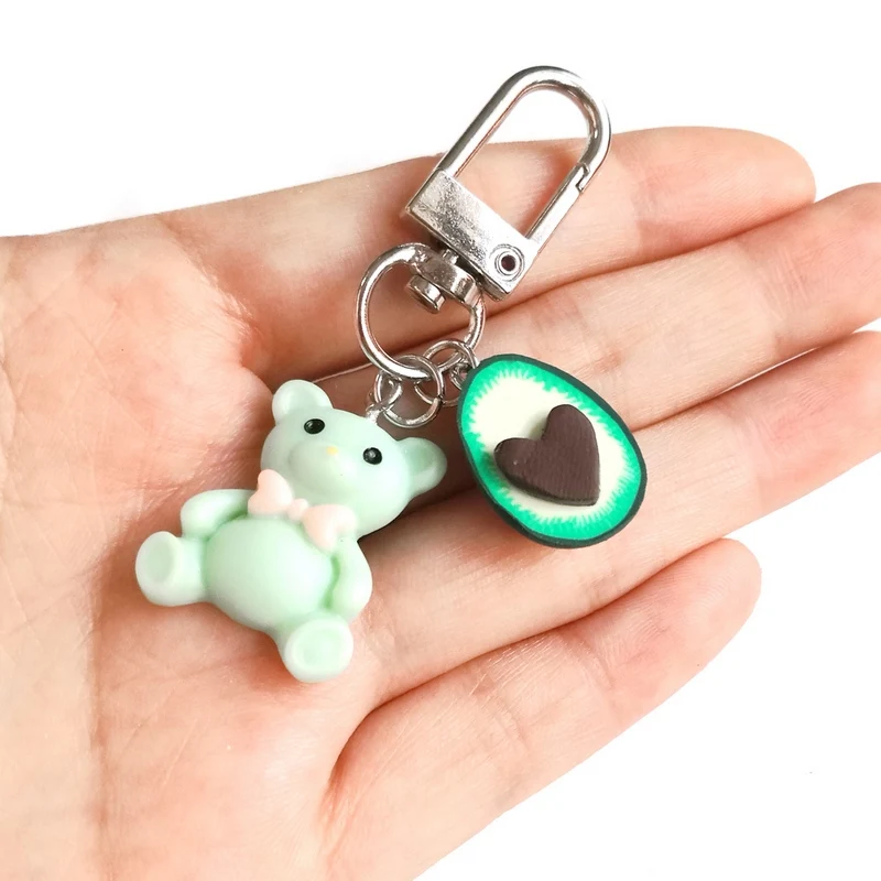 Оригинальный новый брелок в виде сердца авокадо женский на сумку милый