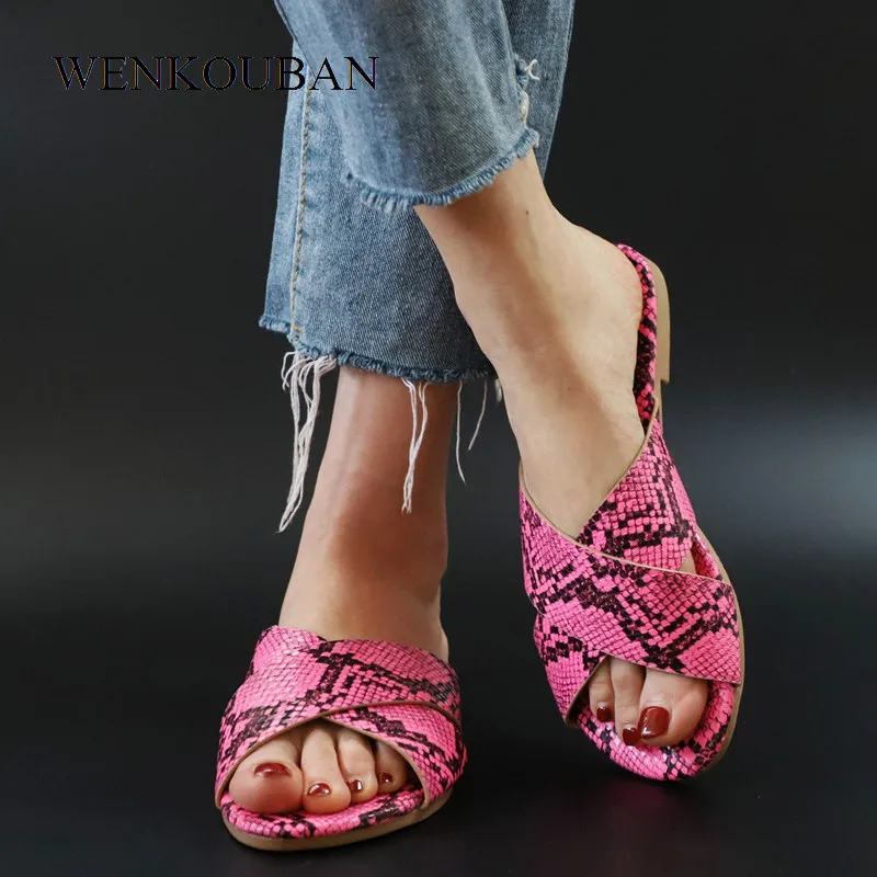 Женские летние шлепанцы с открытым носком на плоской подошве из Искусственной