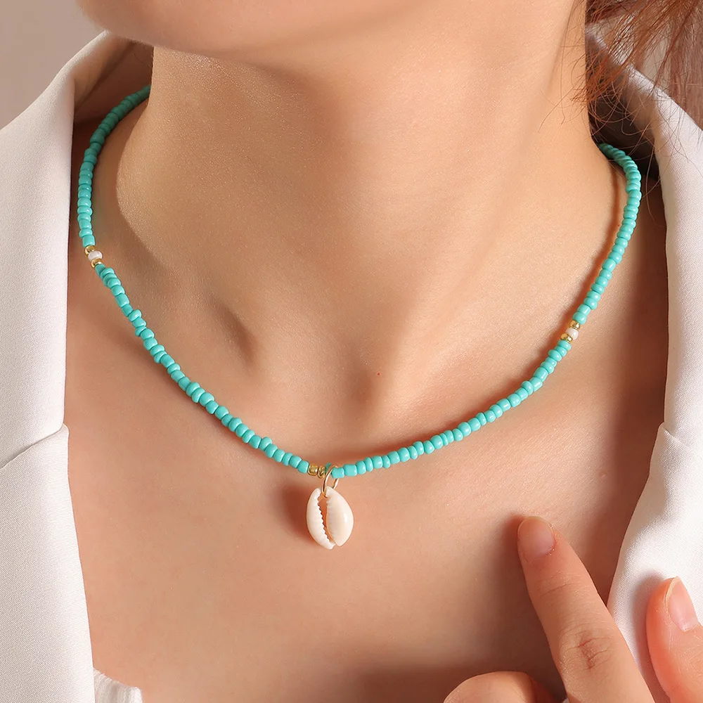 

Bohemia Green Seed Bead Shell Choker Necklace Statement Short Collar Clavicle Chain Necklace for Women Female Boho Beach Jewelry