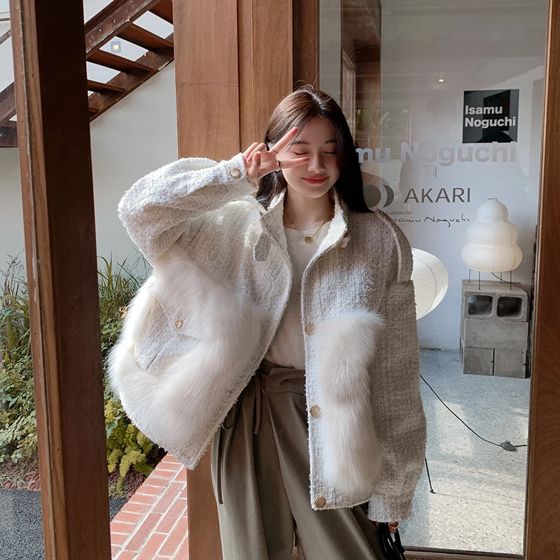 

Fur coat