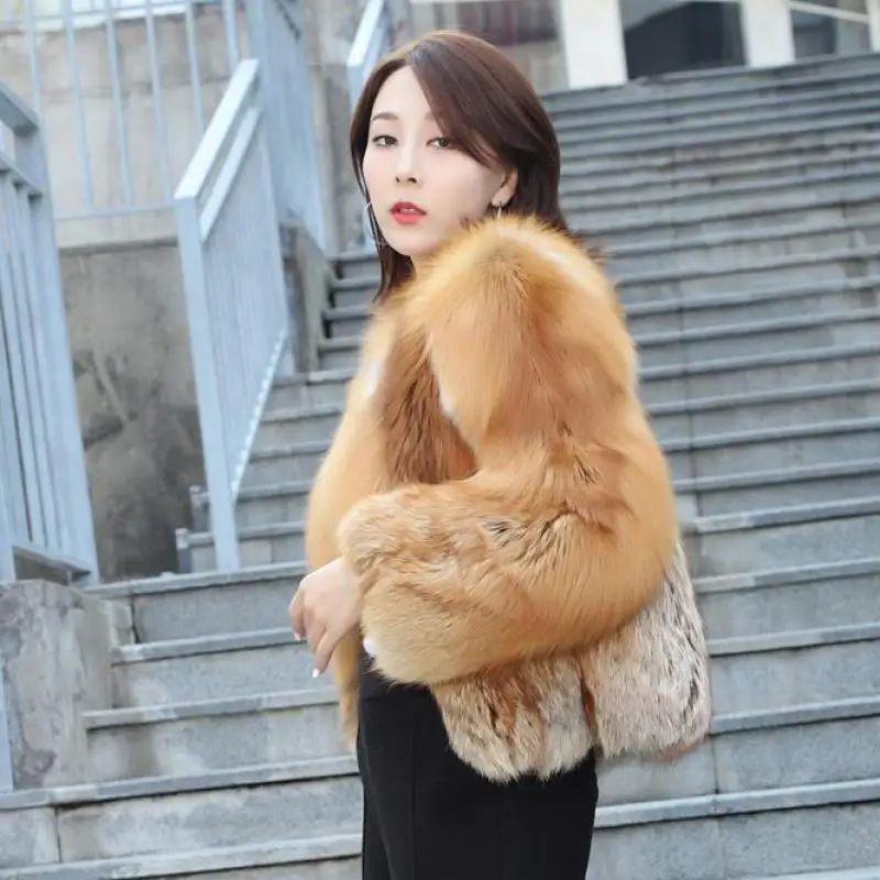 

Fashion Fur Red Fox Silver Fox Whole Skin Does Not Hole Fashion Women's Short Korean Version Of The Small Coat Woman's Coat