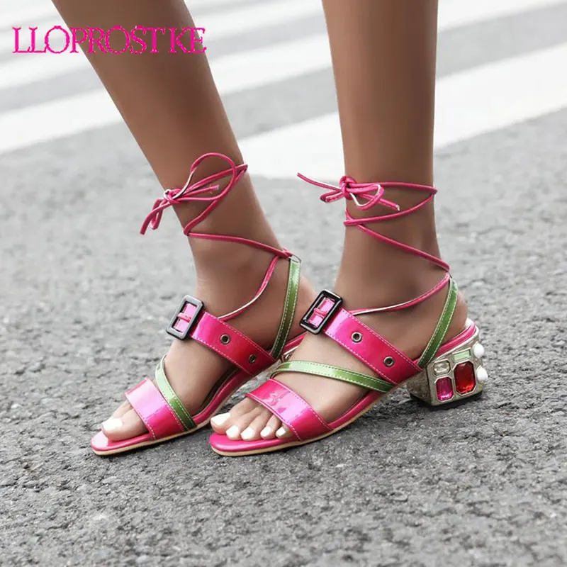 

Lloprost ke New Arrivals 2020 Chunky Heels INS Hot Sandals Woman Shoes Mix Color Peep Toe String Bead Summer Shoes Women Sandals