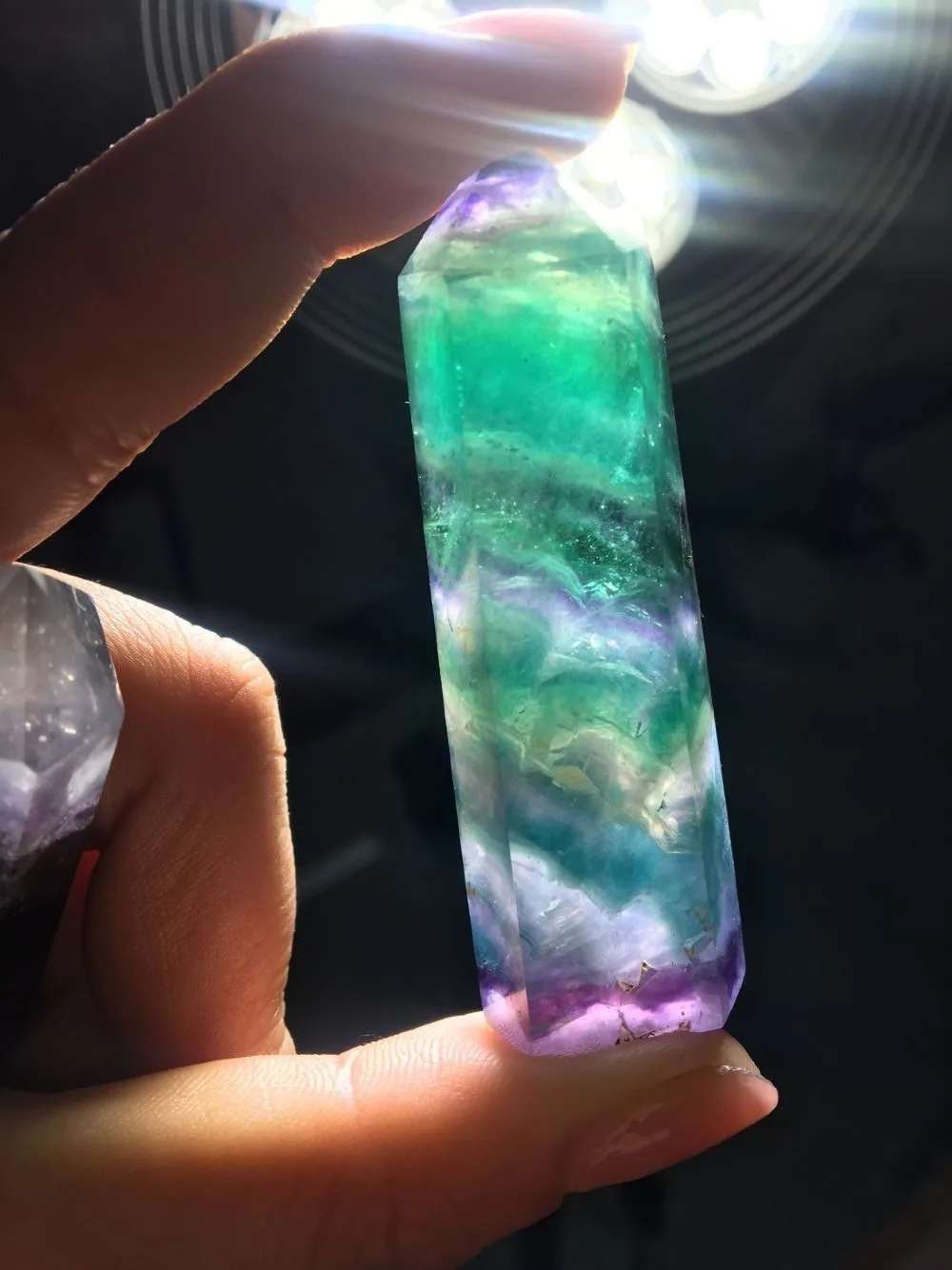 Натуральный яркий лечебный шестиугольный камень в полоску|Камни| |