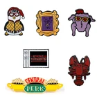 Брошь эмалированная в виде пингвина Джоуи хугси для ТВ-шоу, друзей, странные дела