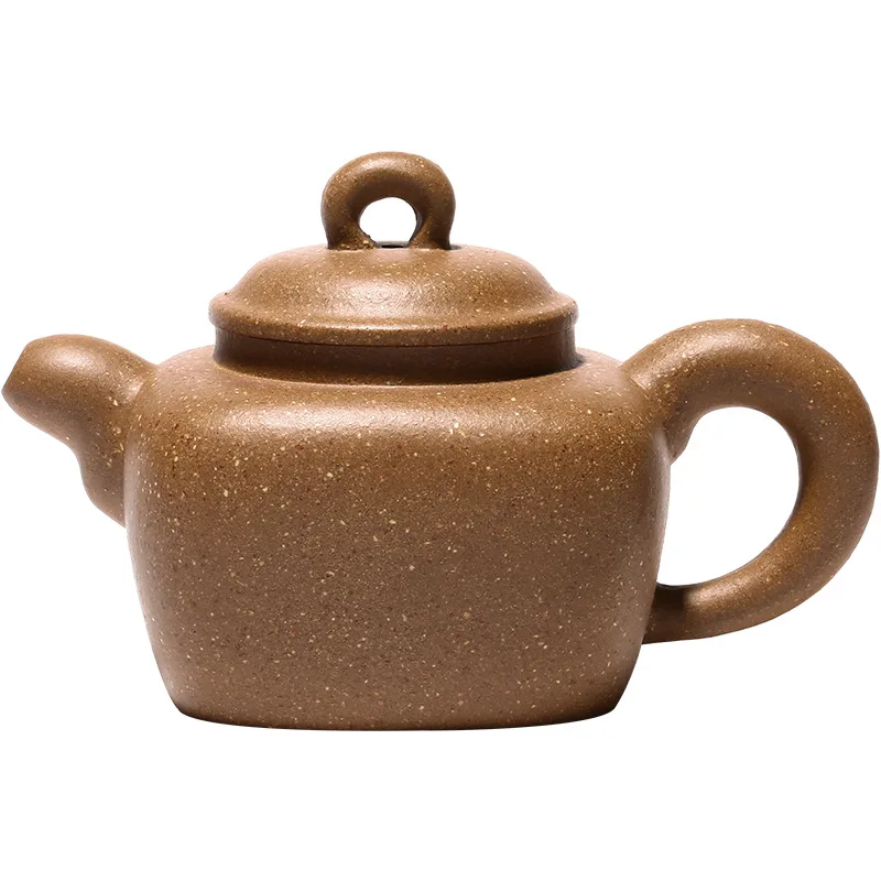 

Teapot in the old section of Zisha teapot in Dingshu Town, Yixing