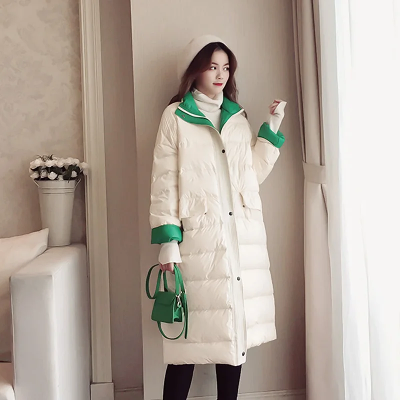 Женская зимняя куртка новинка 2019 Ультралегкая на 90% белом утином пуху длинная