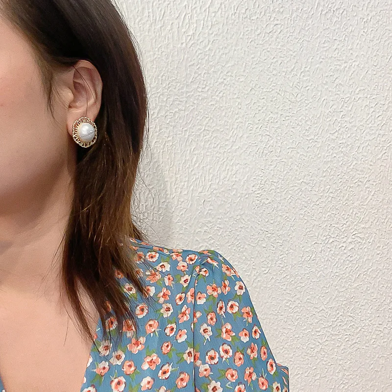 Серьги-гвоздики с искусственным жемчугом в стиле ретро | Украшения и аксессуары