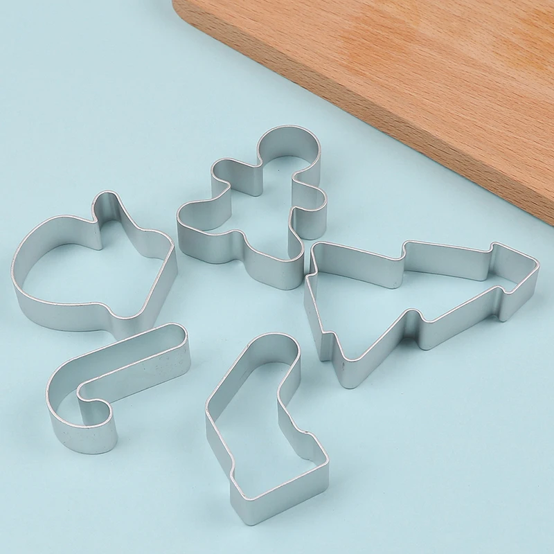 

3/4/5pcs Christmas Cookie Cutter Tools Stainless Steel Gingerbread Men Shaped Holiday Biscuit Mold Kitchen Cake Decorating Tool