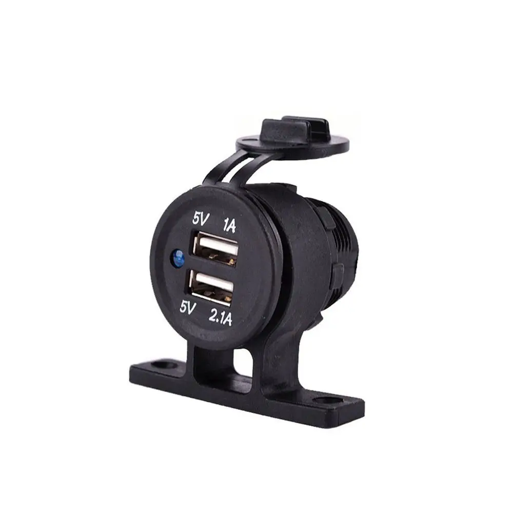 Универсальное синее зарядное устройство с двумя USB-портами и фиксированным