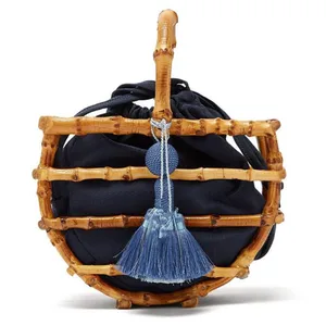 Роскошные Для женщин сумки дизайнер пол месяца с кисточками тканая сумка бамбука стяжки сумок полые сумка клатч Бали пляжного отдыха Сумочка с изображением Мун