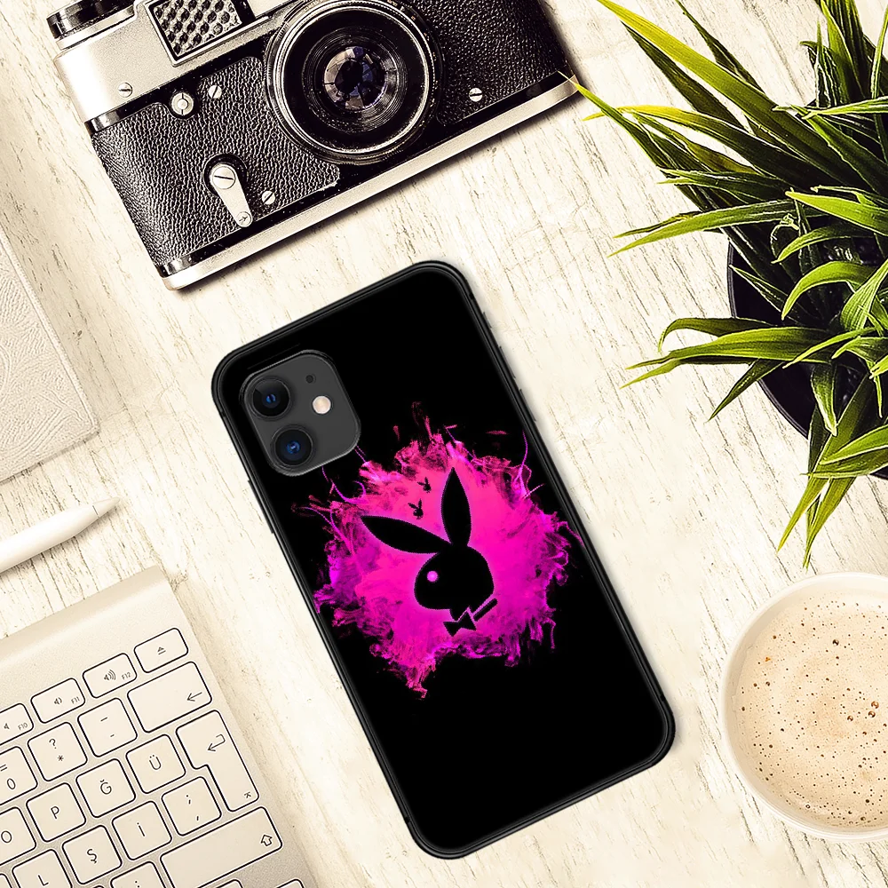 

Fashion luxury brand Playboy Phone Case Cover Hull For iphone 5 5s se 2020 6 6s 7 8 12 mini plus X XS XR 11 PRO MAX black Back