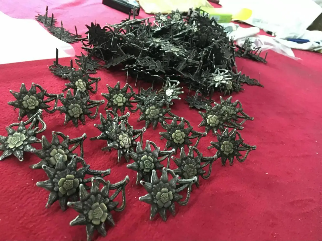 10 шт./лот WW2 немецкий армейский офицер EM Edelweiss горная металлическая Кепка значок