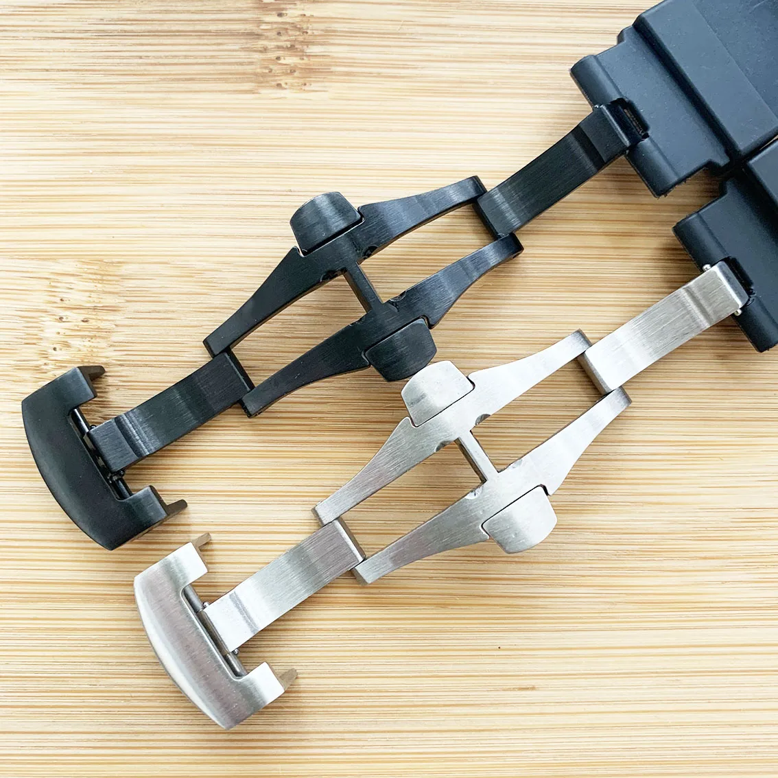 

Watch Band For PAM 111 441 TPU Rubber Silicone 22 24 26mm Watch Strap Watch Accessories Folding Clasp Watch Bracelet Watchband