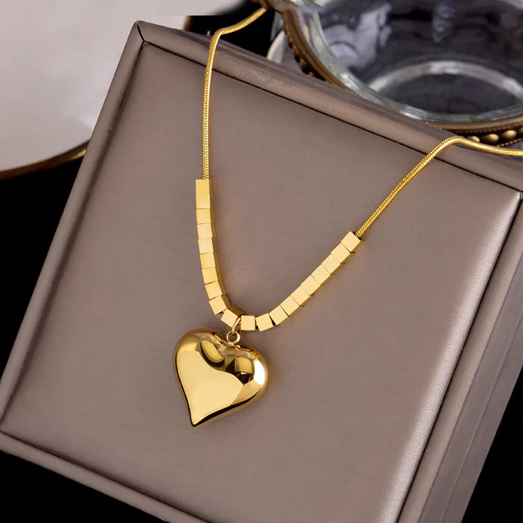 

Lucky Necklace for Men women 2021 Trendy Newest Heart Pendant Necklaces Cube Snake Chains Titanium Steel Jewerly on Buddy Party