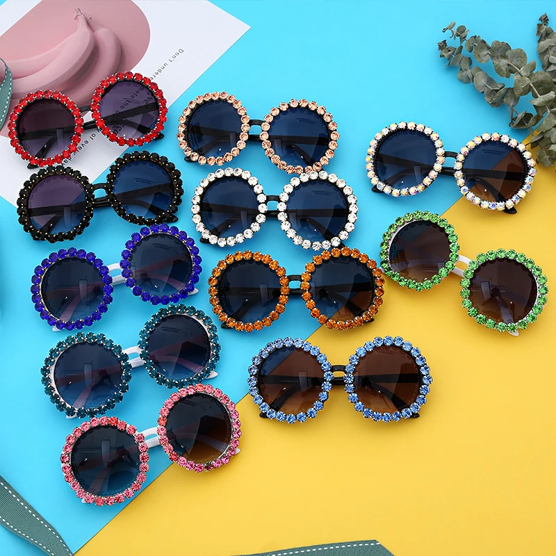 

Oversized Round Diamond Sunglasses Women Trend Brand Crystal Sun Glasses Ladies Men Rhinestone Eyeglasses Oculos De Sol Feminino