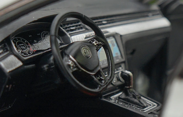 Высокое качество 1:18 VW CC модель сплава, имитация литого металла модель седана, изысканная коллекция подарков