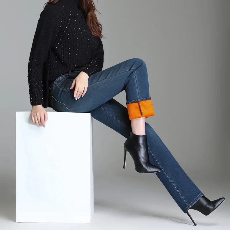 Джинсы женские с подкладкой из бархата стрейч денима прямые плотные облегающие