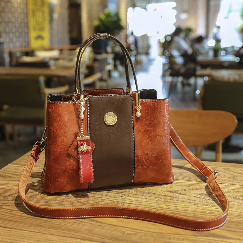 Модная женская сумка из 2021 натуральной кожи Простая Дорожная тоут вместительные