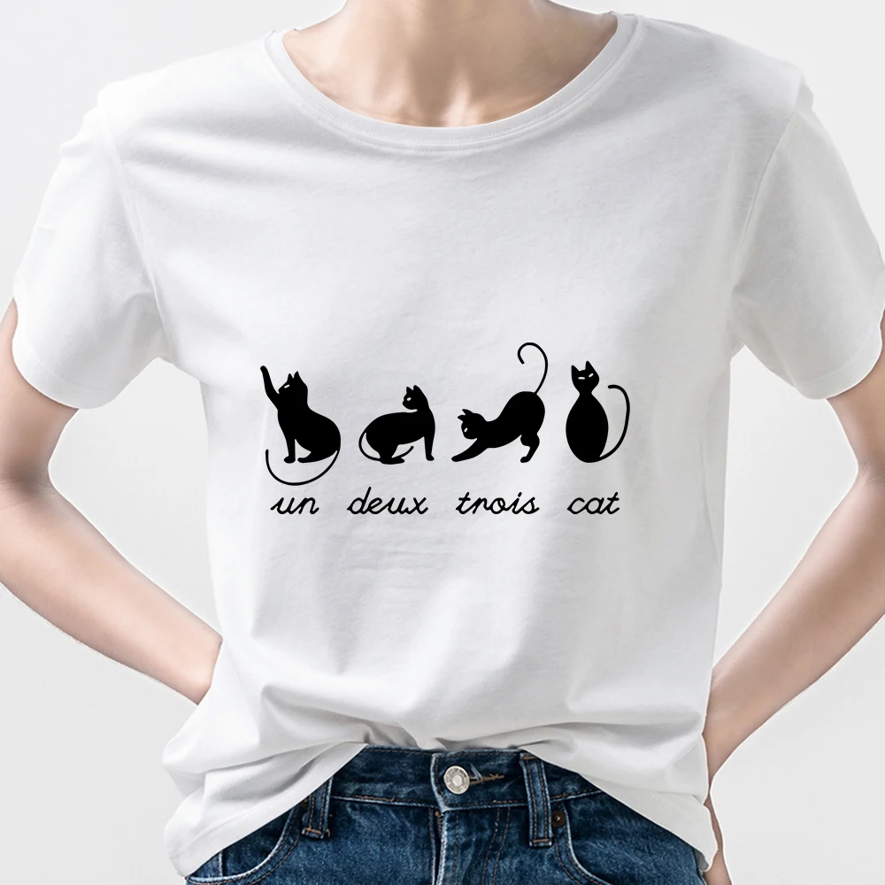 

Cute Animal Punk White T-shirt Women Bright Crewneck Fashion Deux Trous Cat Letter Printed Exquisite Modern Summer Shirt