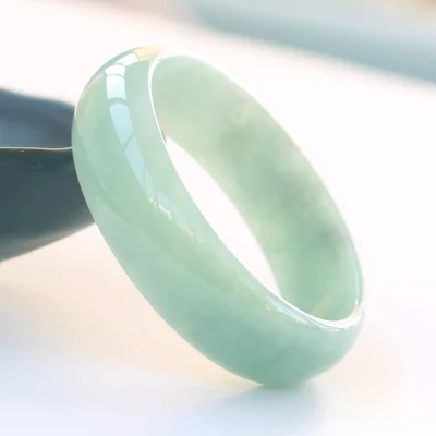 

Send Certificate Natural Myanmar Jade A-Class 54-62mm Light Green Bracelet Exquisite Princess Bracelet Send Mom and Girlfriend