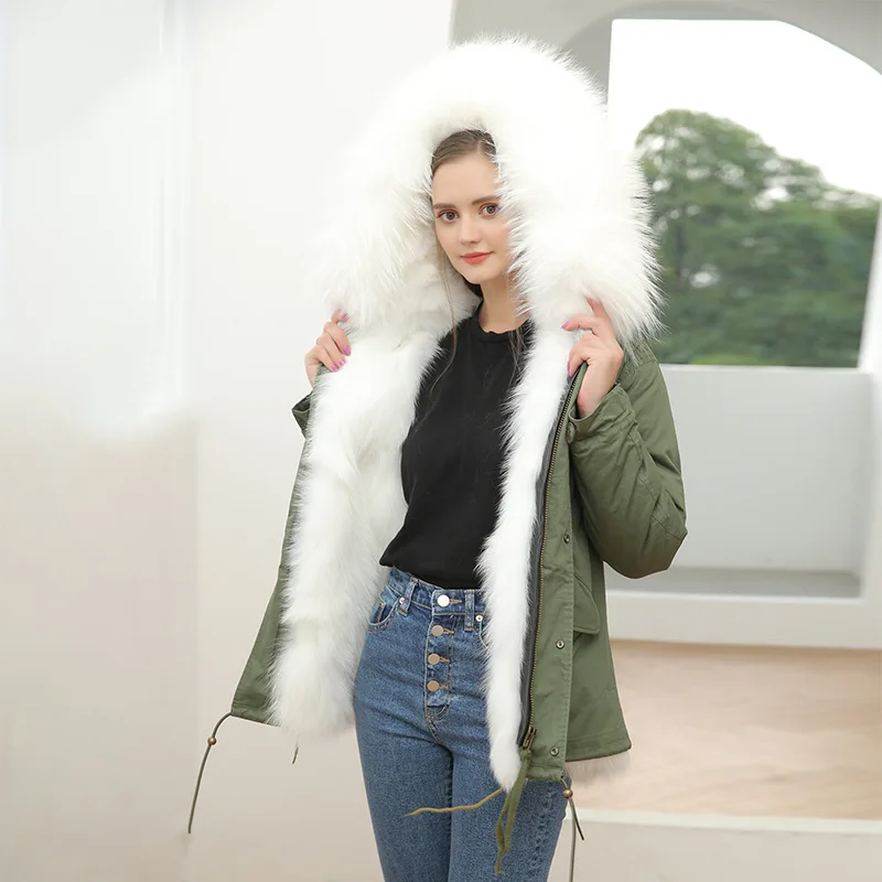 

Woman's coat fox hair inner bladder