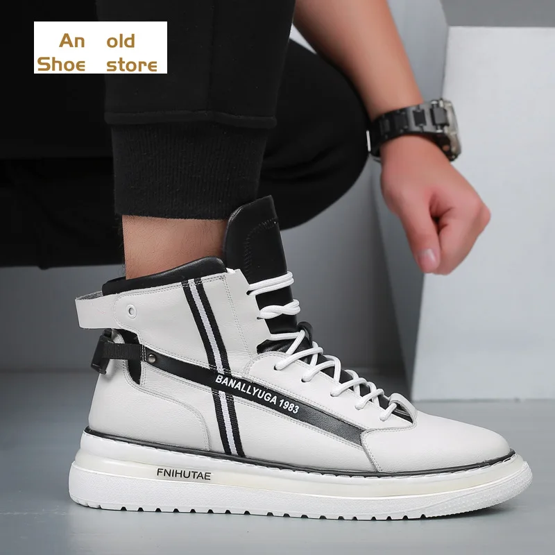 

High-end Brand Men's Leather Trend Martin Boots Mid-cut Boots Versatile Breathable High-top Shoes Men Tooling Boots