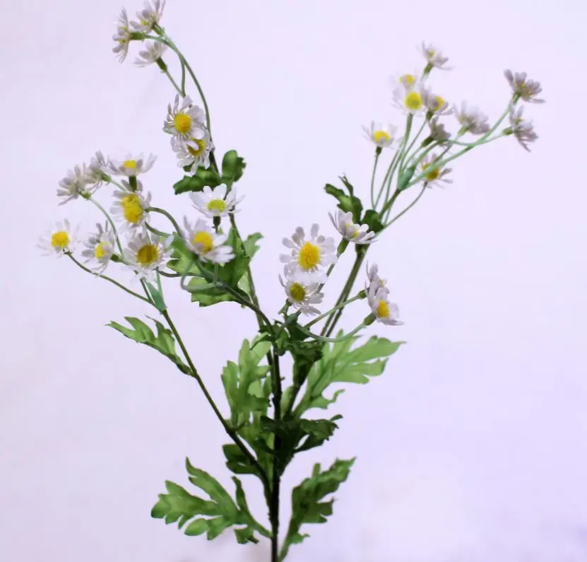 Искусственные шелковые цветы ромашка маленькая Маргаритка с тычинками для
