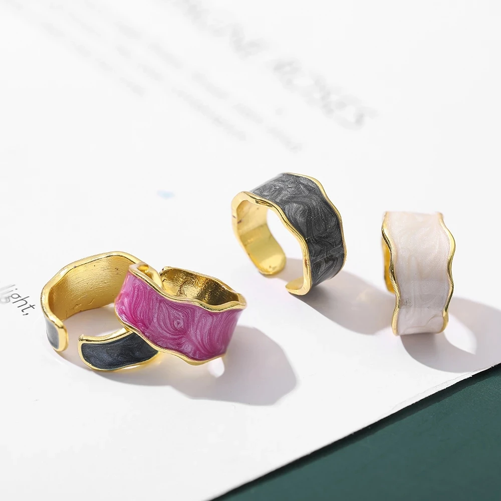 

Korea Fashion Gold Color Metal Irregular Geometric Round Open Width Adjustable Enamel Finger Rings for Women Party Jewelry 2021