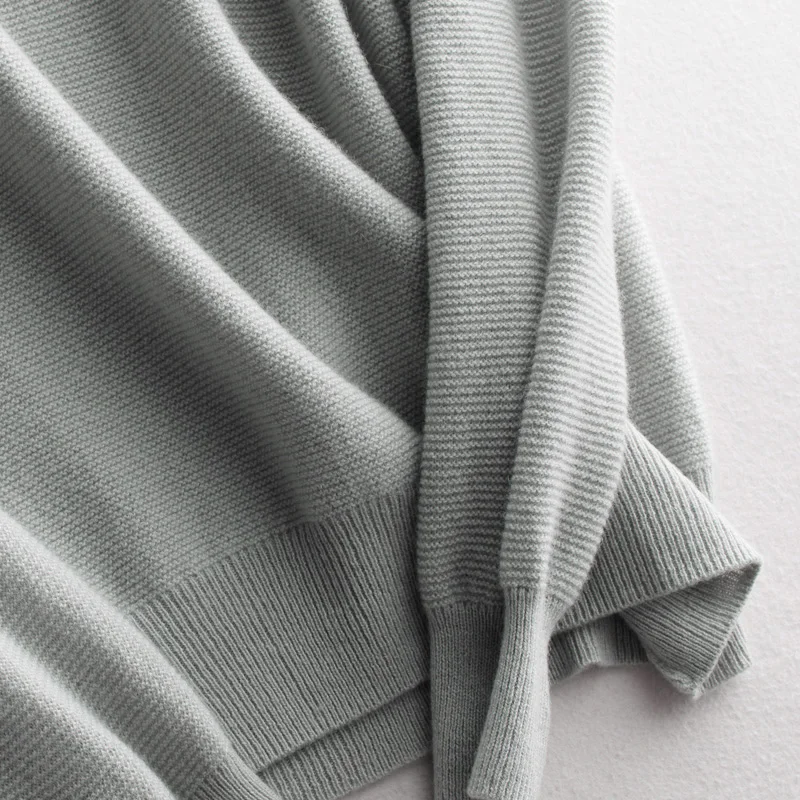 

Anti-season clearance lazy loose sweater cashmere sweater women pile-up collar pure cashmere sweater solid high-neck bottom.