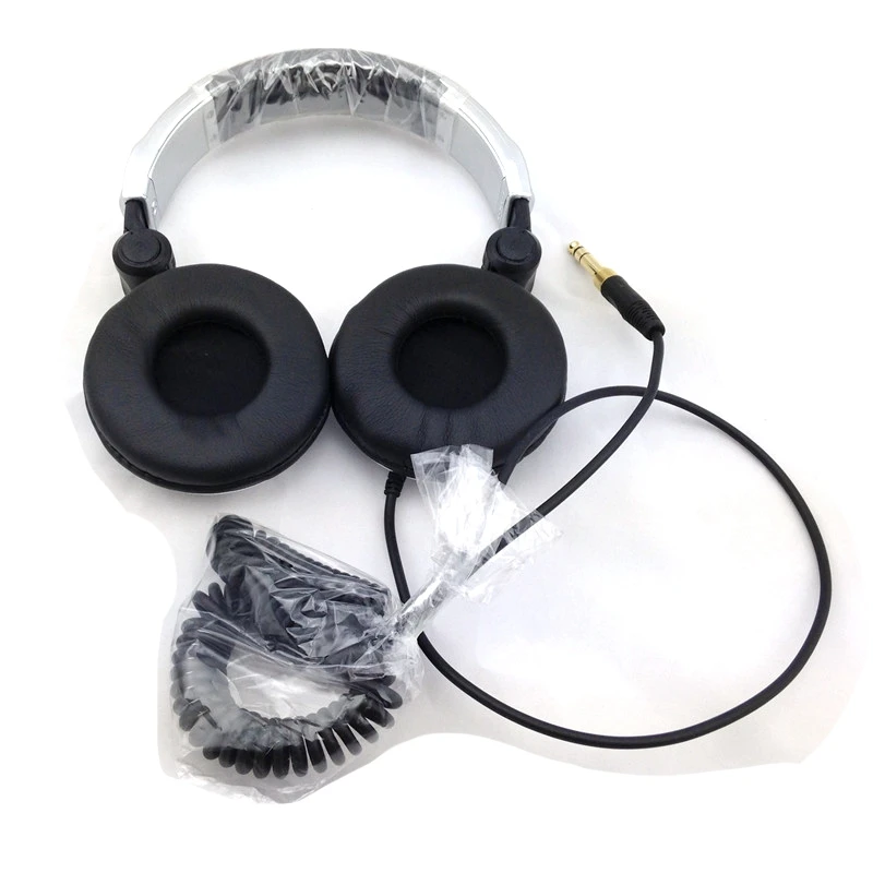 

DJ Headphones Noise Isolating Ecouteur Professional Monitoring Casque Audio Wired Subwoofer Sports Headset
