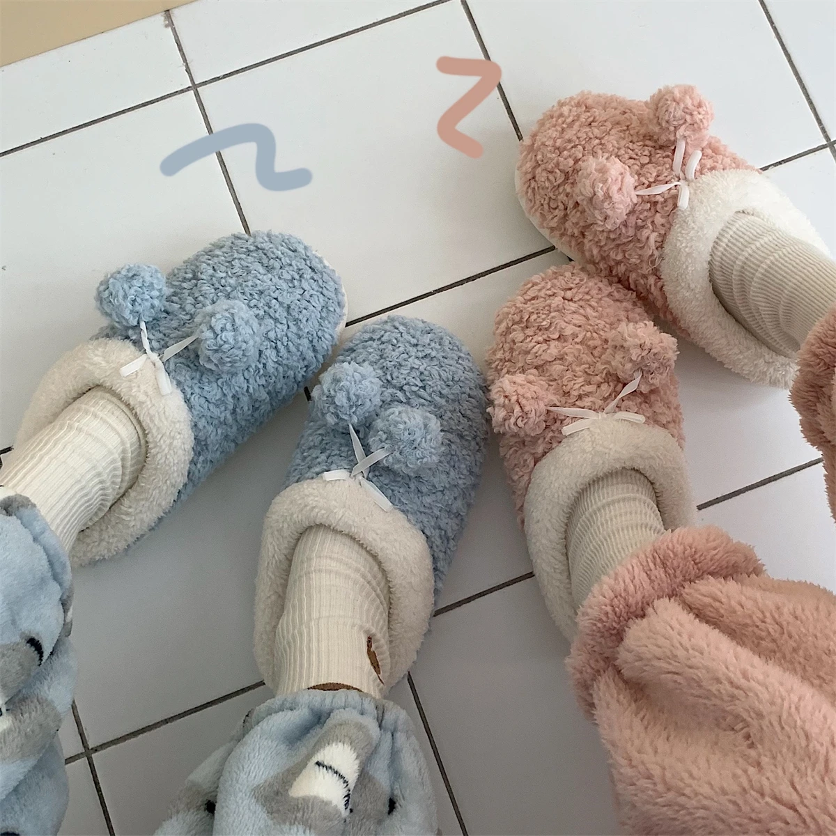 

Женские хлопковые тапочки с сердечками, милые плюшевые Нескользящие домашние тапочки с мультяшным рисунком, на осень и зиму