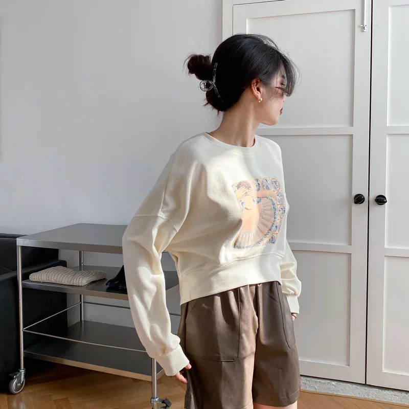 

Round Neck Printed Sweater Womens Long Sleeved Retro Tops Korean Loose Short Blouse Female Fashion Casual Print Crop Top Clothes