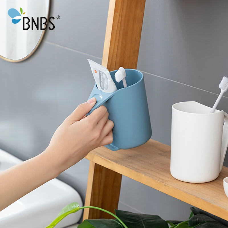 Простая пластиковая чашка для зубных щеток ванной и путешествий портативная