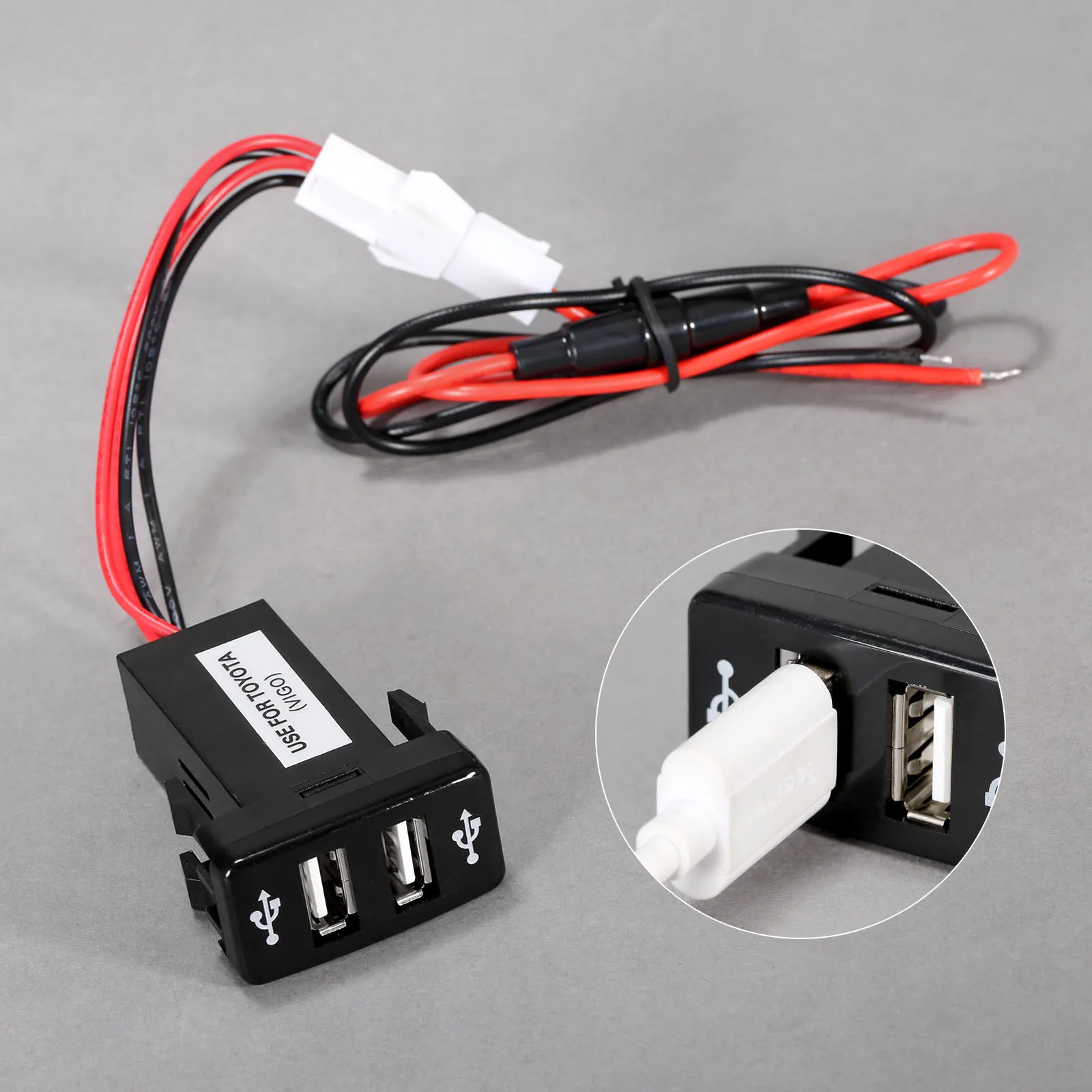 Автомобильное зарядное устройство с двумя USB портами адаптер КПК DVR аудиовход для