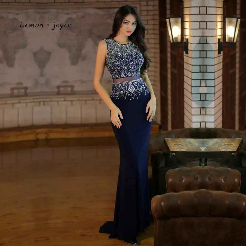 Женское вечернее платье с юбкой-годе круглым вырезом и бисером | Свадьбы