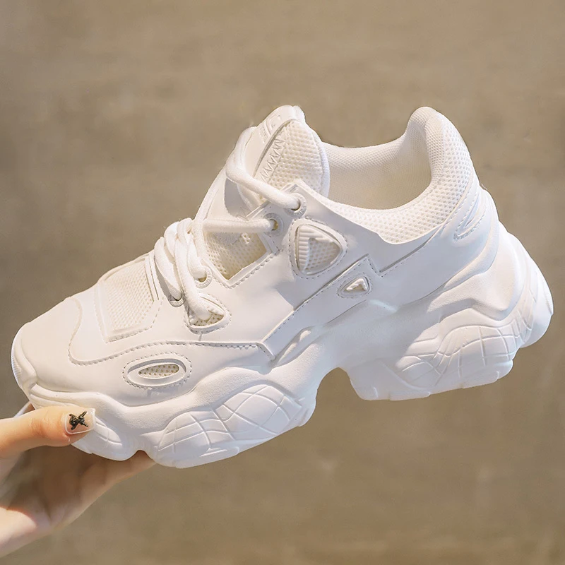 Женские кроссовки на платформе Белые Повседневные толстой подошве модель W08 лето