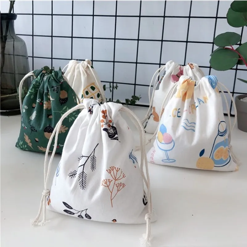 

1PC Small Fresh Cotton and Linen Drawstring Drawstring Cloth Bag Change Candy Tea Gift Bag Storage Organizer for Traveling Home