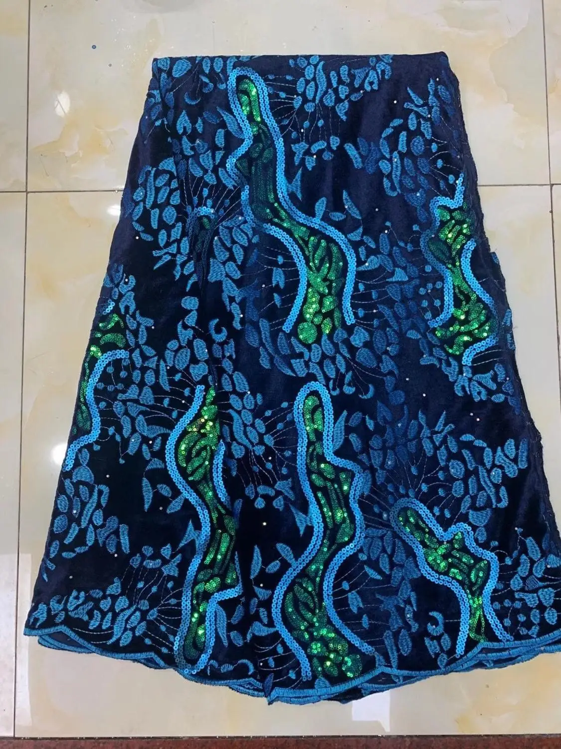 

beautiful african velvet lace fabric 2020 high quality embroidery with sequins laces nigeria mesh fabrics 5 yards for dress