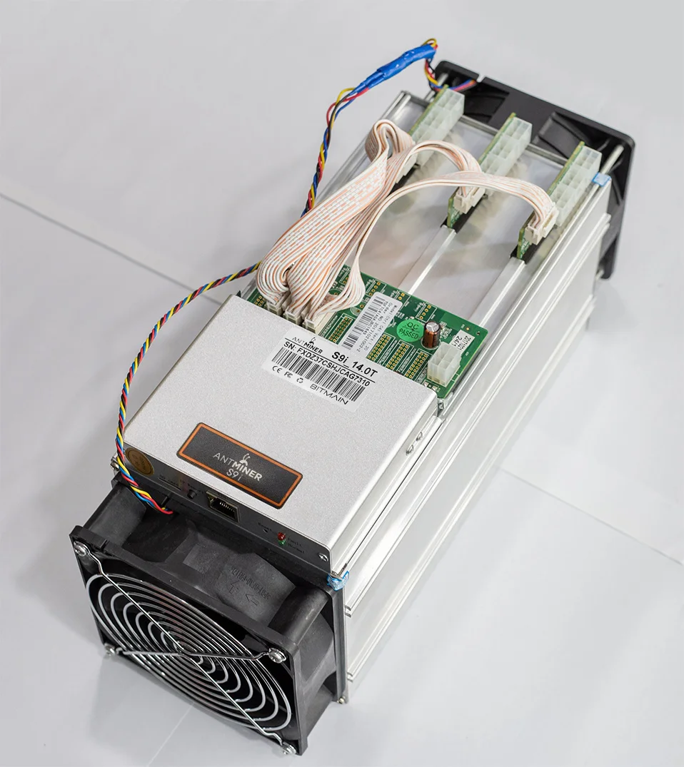 

Used ASIC BTC BCH Antminer S9i 50% New Bitcoin Miner 13.5Th Mining SHA-256 Algorithm 13.5Th/ For a Spower Consumption 1320W S9k
