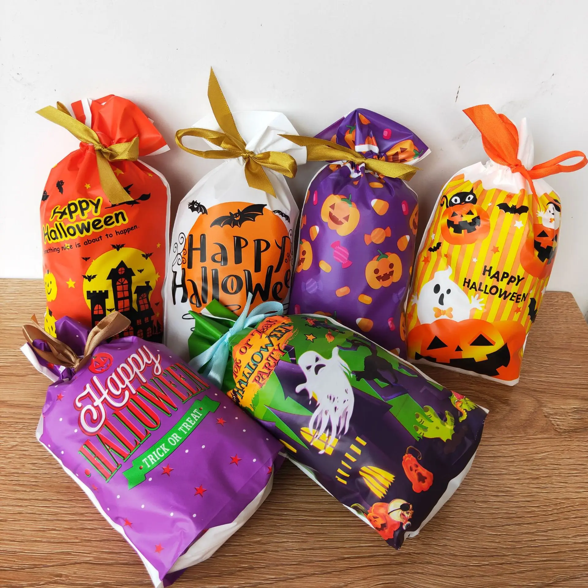 

50 Pieces/lot Happy Halloween Drawstring Bag Candy Gift Nougat Kitchen Biscuits Living Room Food Plastic Wrapping Rope Pouch