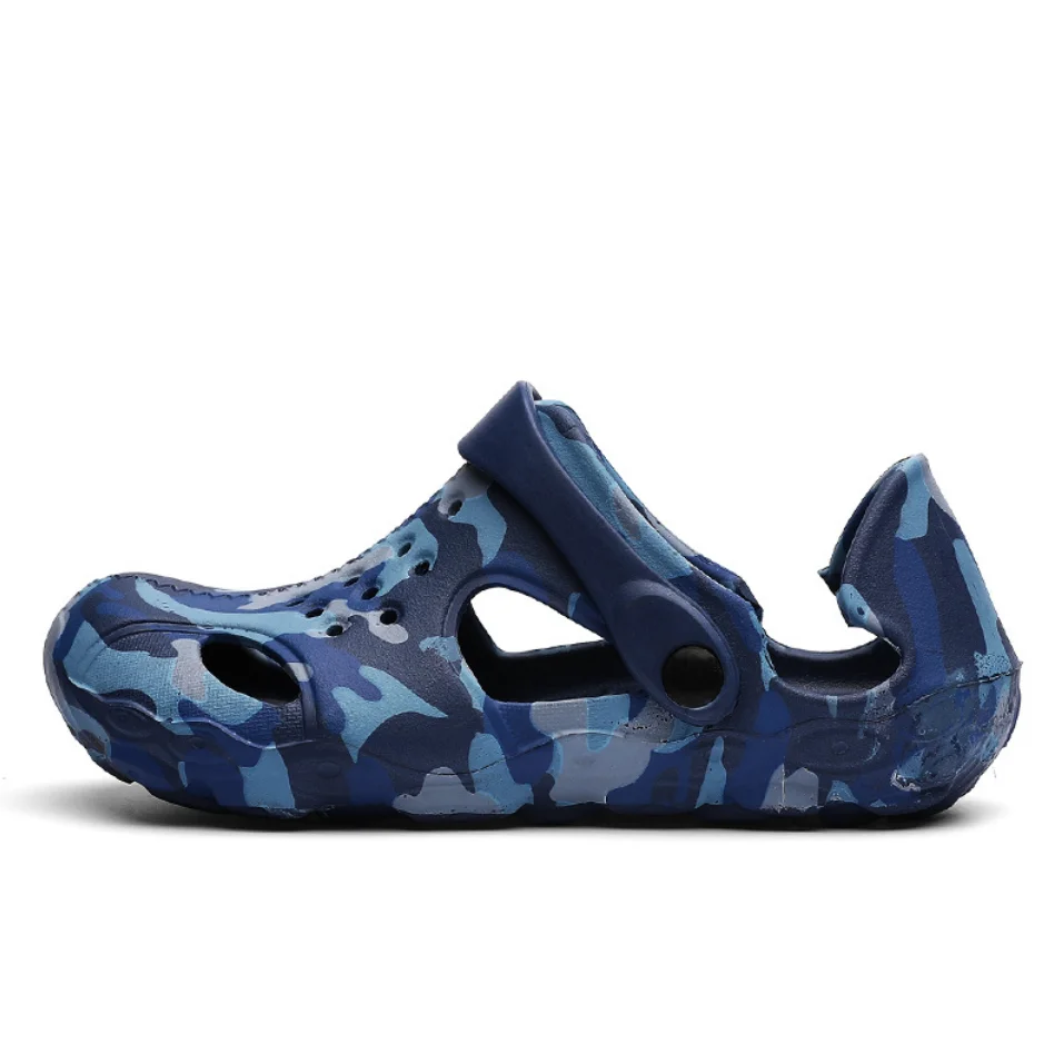 

New Fashion Camouflage Sandals Men Clogs Slippers Soft Bottom Beach Shoes Slides Male Comfortable Breathable Light EVA Sneakers