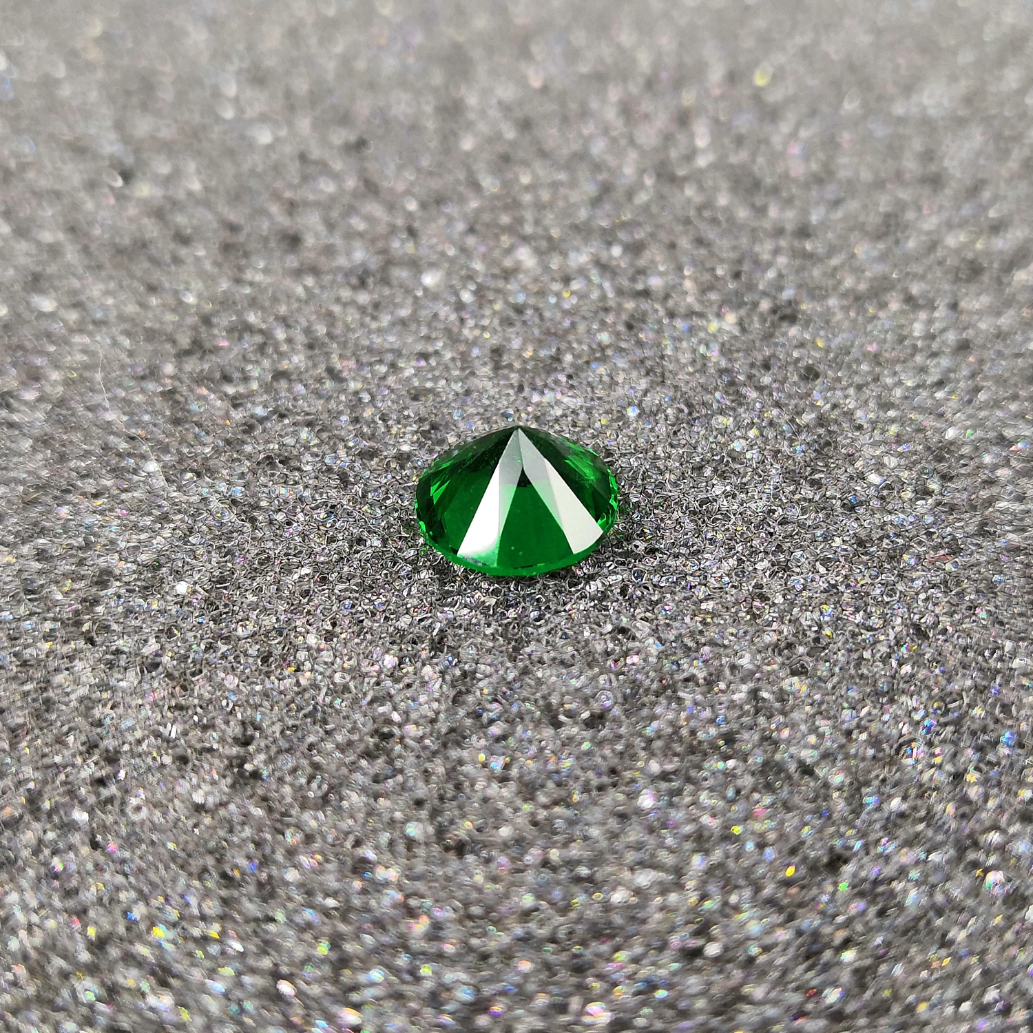 Высококачественные драгоценные камни стекло зеленого цвета круглая форма