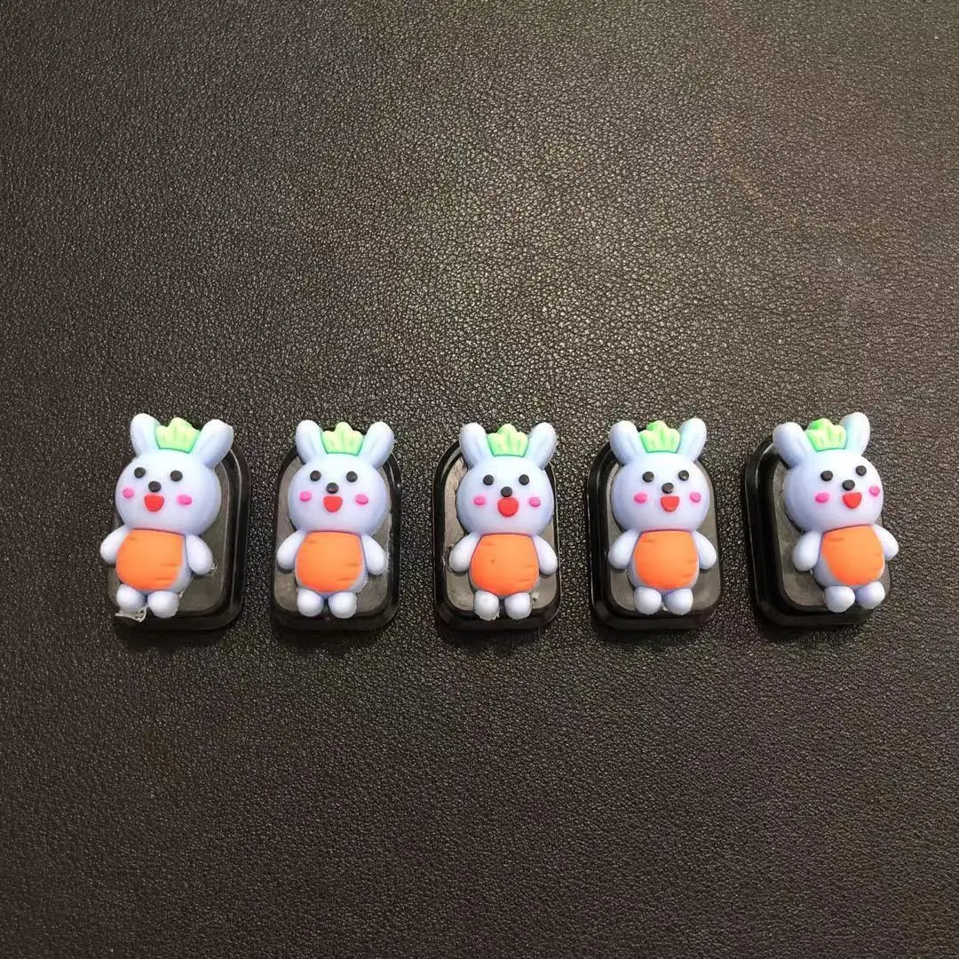 

5pcs Cartoon Car Hook Car Front Multifunctional Invisible Small Hook Cute Sticky Hook Traceless Hook Car Bling Accessories