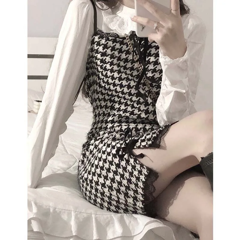 Женская рубашка с длинным рукавом белая летняя Клетчатая на тонких бретелях в